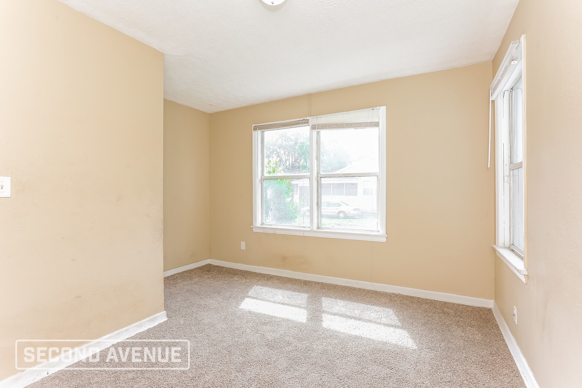 Building Photo - 7048 Alpine St