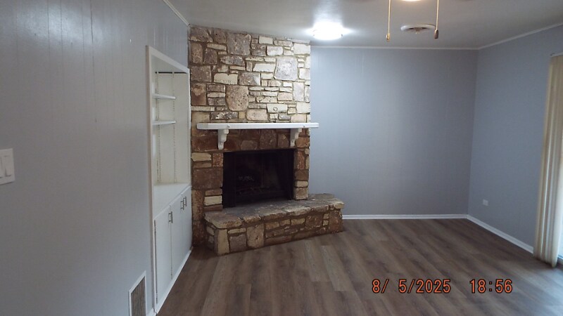 Building Photo - 6315 Wigwam Dr
