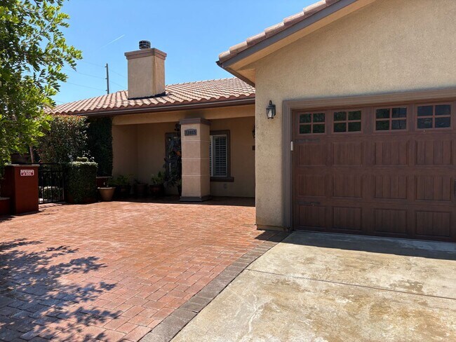 Building Photo - Stunning-Remodeled 4-Bedroom Home with Pool, Spa, + 600 sqft Bonus Space in lovely Sylmar neighbo...