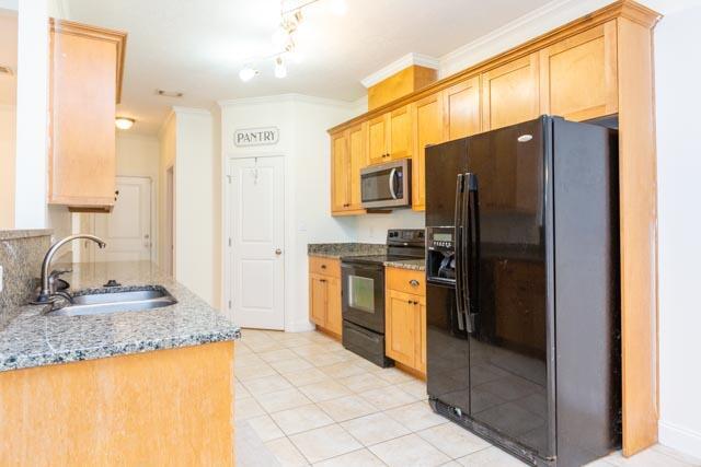 Building Photo - 4001 Ellington Dr