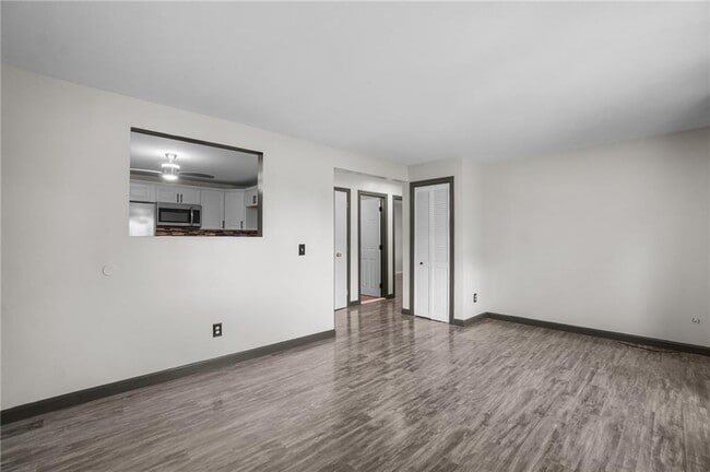Building Photo - 2160 Mineral Spring Ave