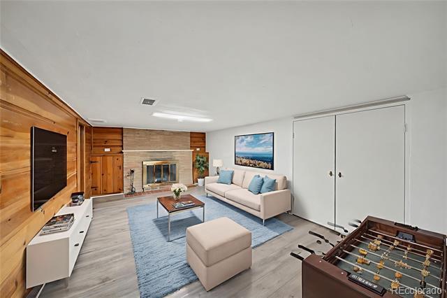 Building Photo - 4300 S Acoma St