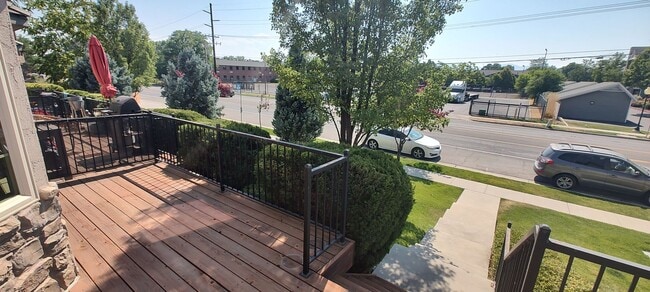 Building Photo - Beautiful Salt Lake Townhome!!!