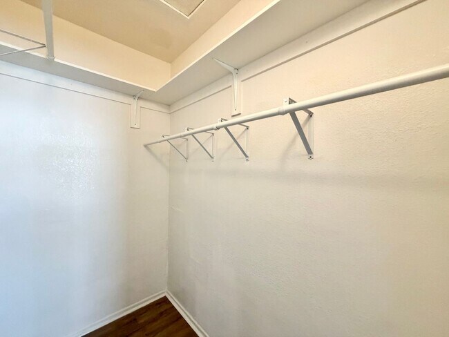 Building Photo - Beautiful 55+ Community 2 Bedroom + Den Home with INCLUDED Solar & Premium Amenities