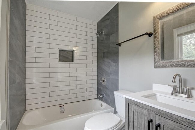 Building Photo - 2450 Horseshoe Bend Rd SW