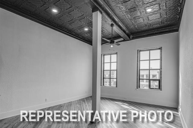 Building Photo - 115 E Moore Ave