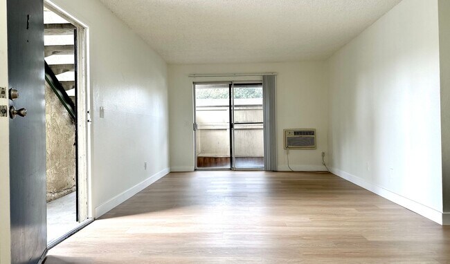 Interior Photo - Orange Creek