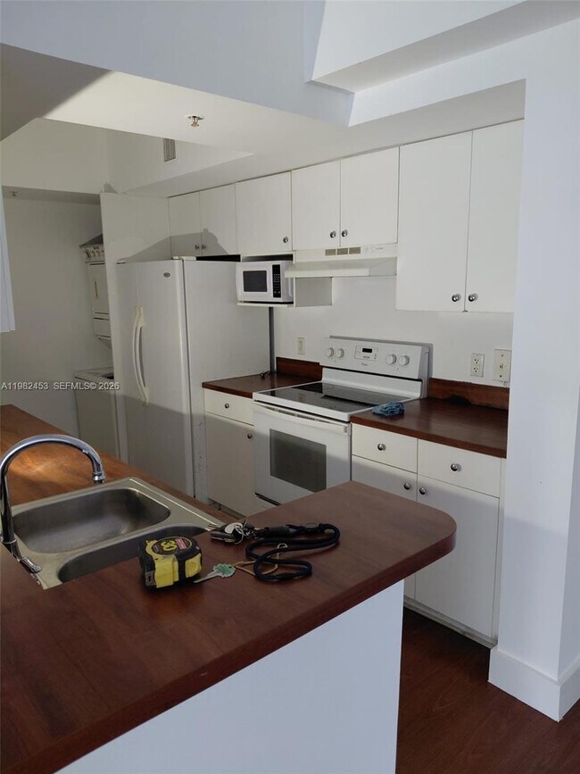 Building Photo - 5077 NW 7th St