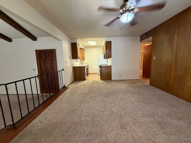 Building Photo - 7739 Southcliff Dr