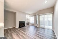 Building Photo - 3903 Penderview Dr