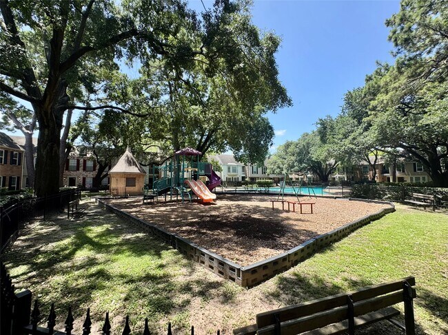 Building Photo - 829 Wax Myrtle Ln