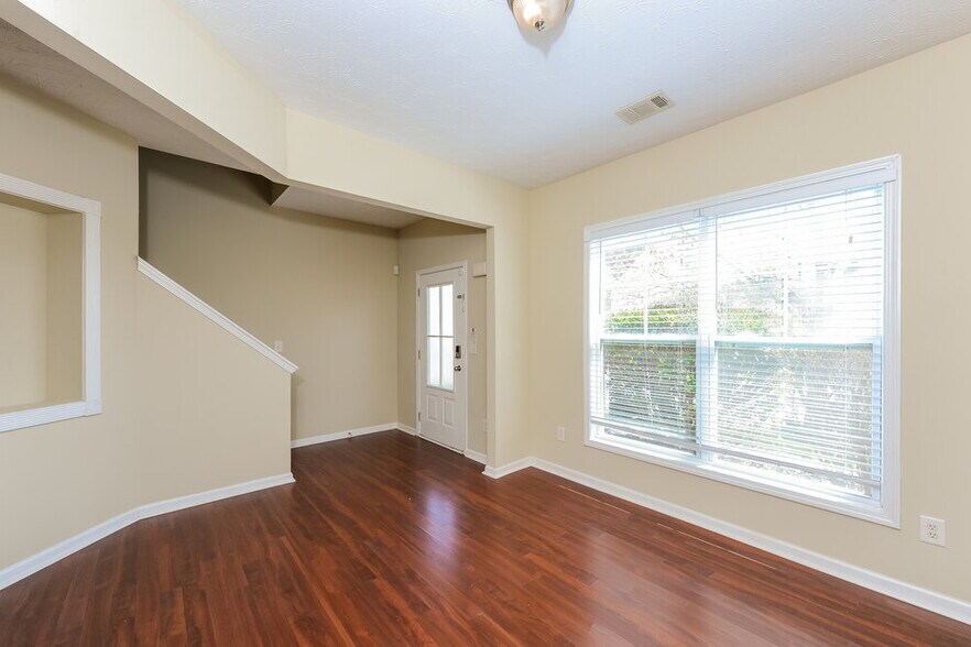 Building Photo - 1006 Camellia Trace