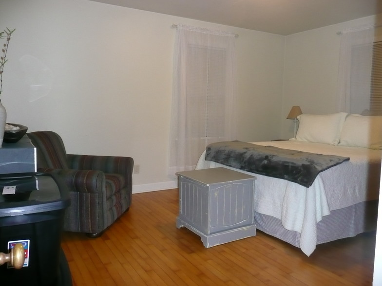 Main Bedroom - 632 N Superior St