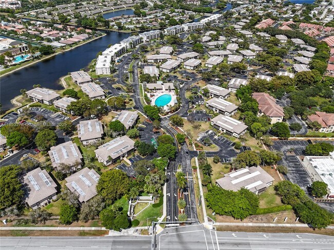 Building Photo - 9887 N Belfort Cir