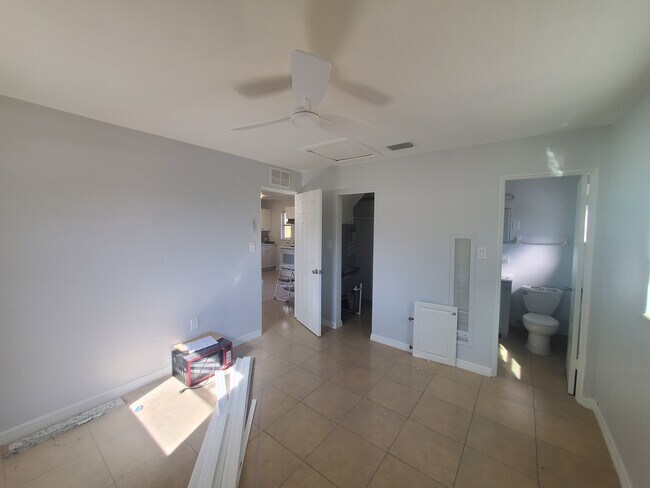 Building Photo - 9319 91 TER SEMINOLE