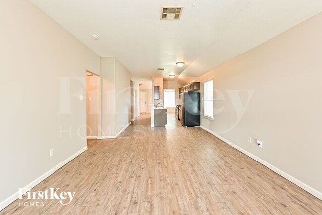 Building Photo - 13350 Pine Tree Forest Trail