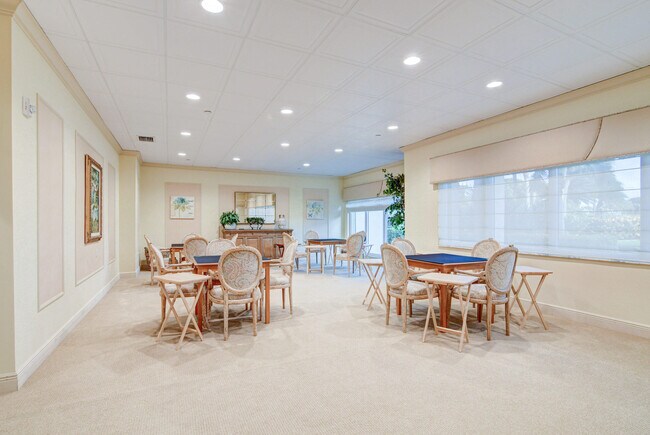 Building Photo - 4301 N Ocean Blvd