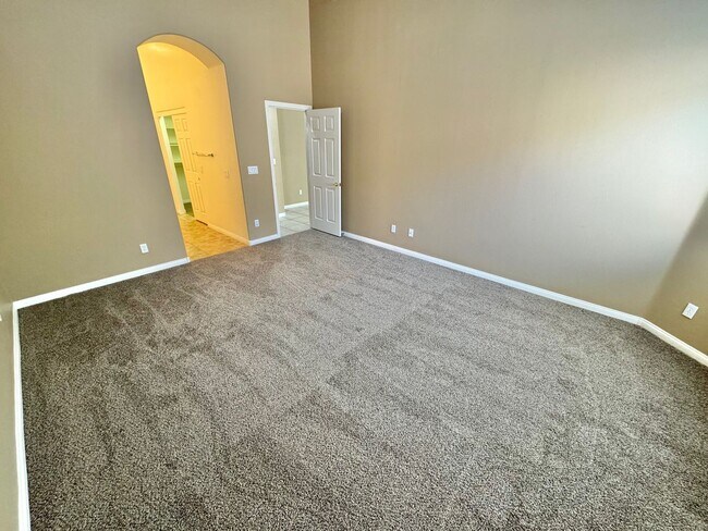 Building Photo - BEAUTIFUL 3 BEDROOM CONDO IN THE STETSON R...