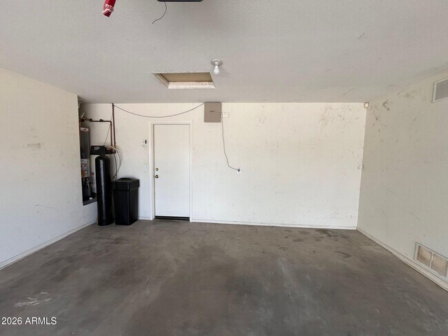 Building Photo - 29429 N Blackfoot Daisy Dr