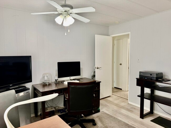Building Photo - 38890 Desert Greens Dr W