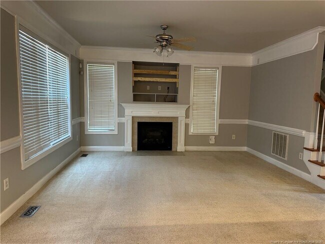 Building Photo - 317 Lancelot Ct