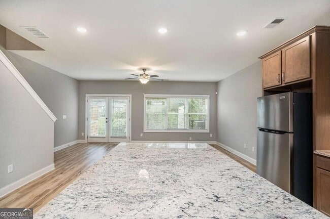 Building Photo - 1341 Parc Bench Rd