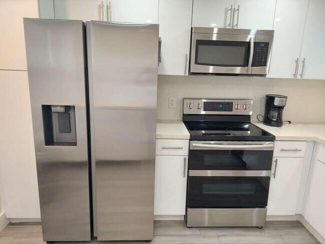 Building Photo - 2903 Victoria Cir