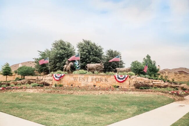 Building Photo - 2365 Bernese Ln