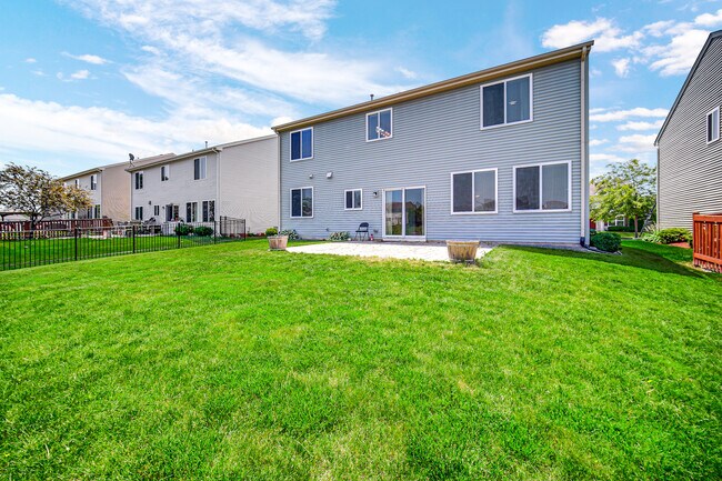 Building Photo - 821 Chopin Pl