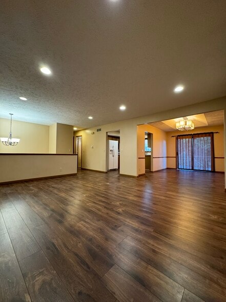 Building Photo - 3133 Wildbriar Ln