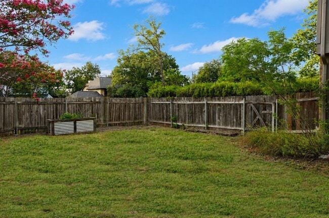 Building Photo - 8417 Avocet Dr