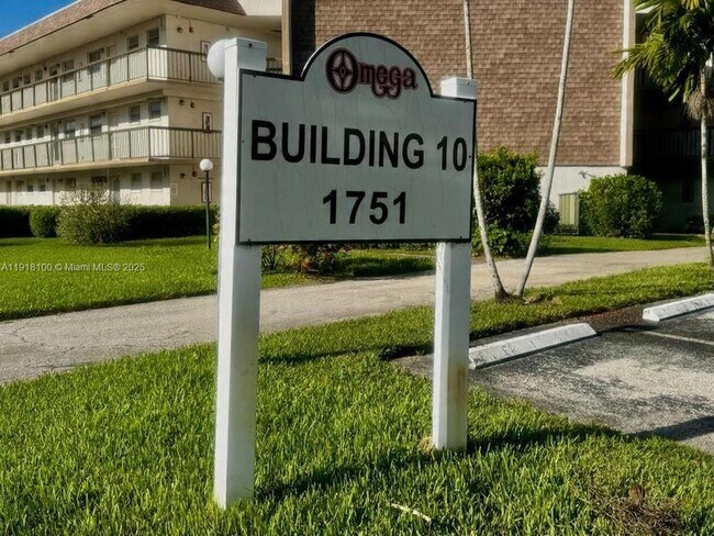 Primary Photo - 1751 NW 75th Ave