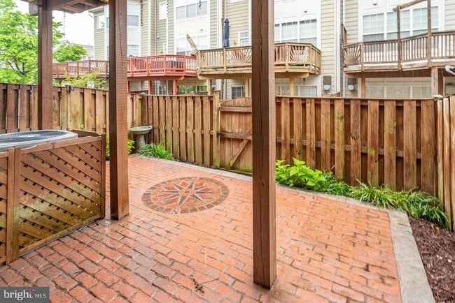 Building Photo - 938 Herons Run Ln