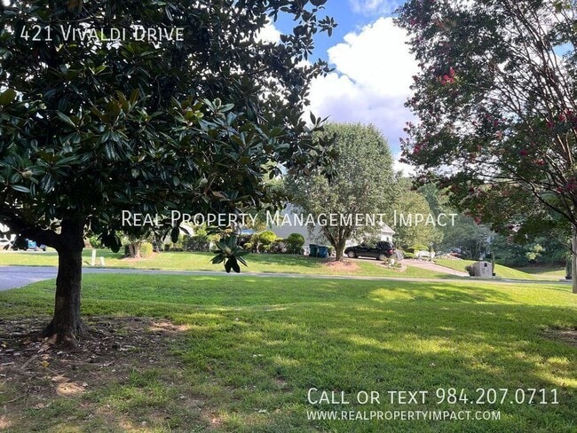 Building Photo - 421 Vivaldi Dr