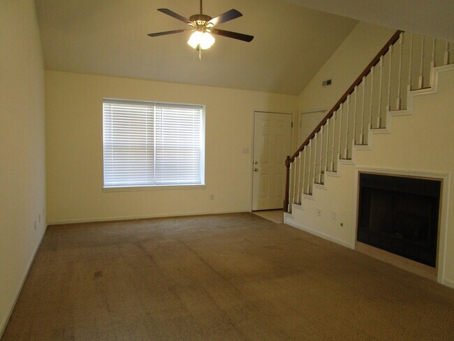 Building Photo - 3540 Prescott Dr