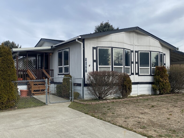 Building Photo - 1827 Westminster Ave