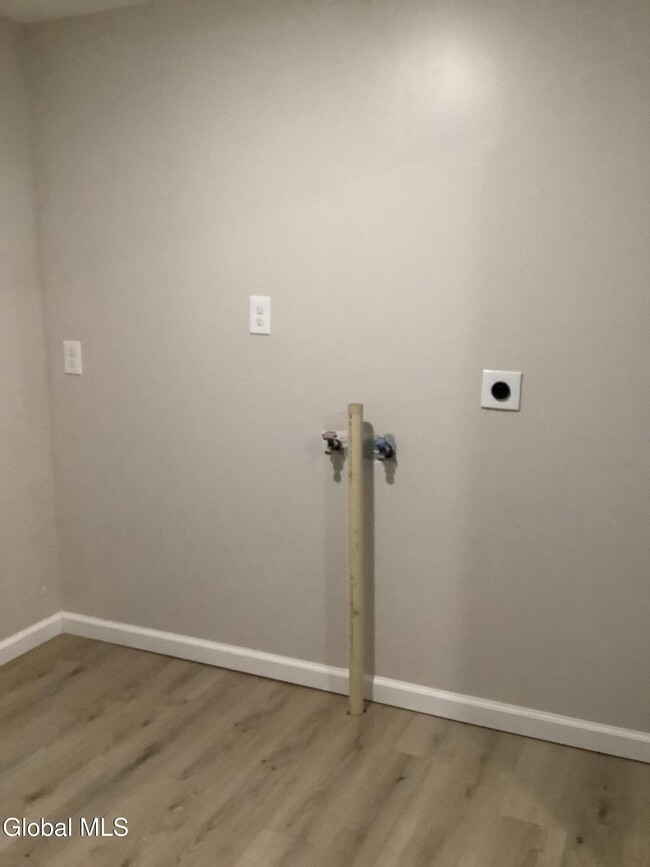 Building Photo - 535 Congress St