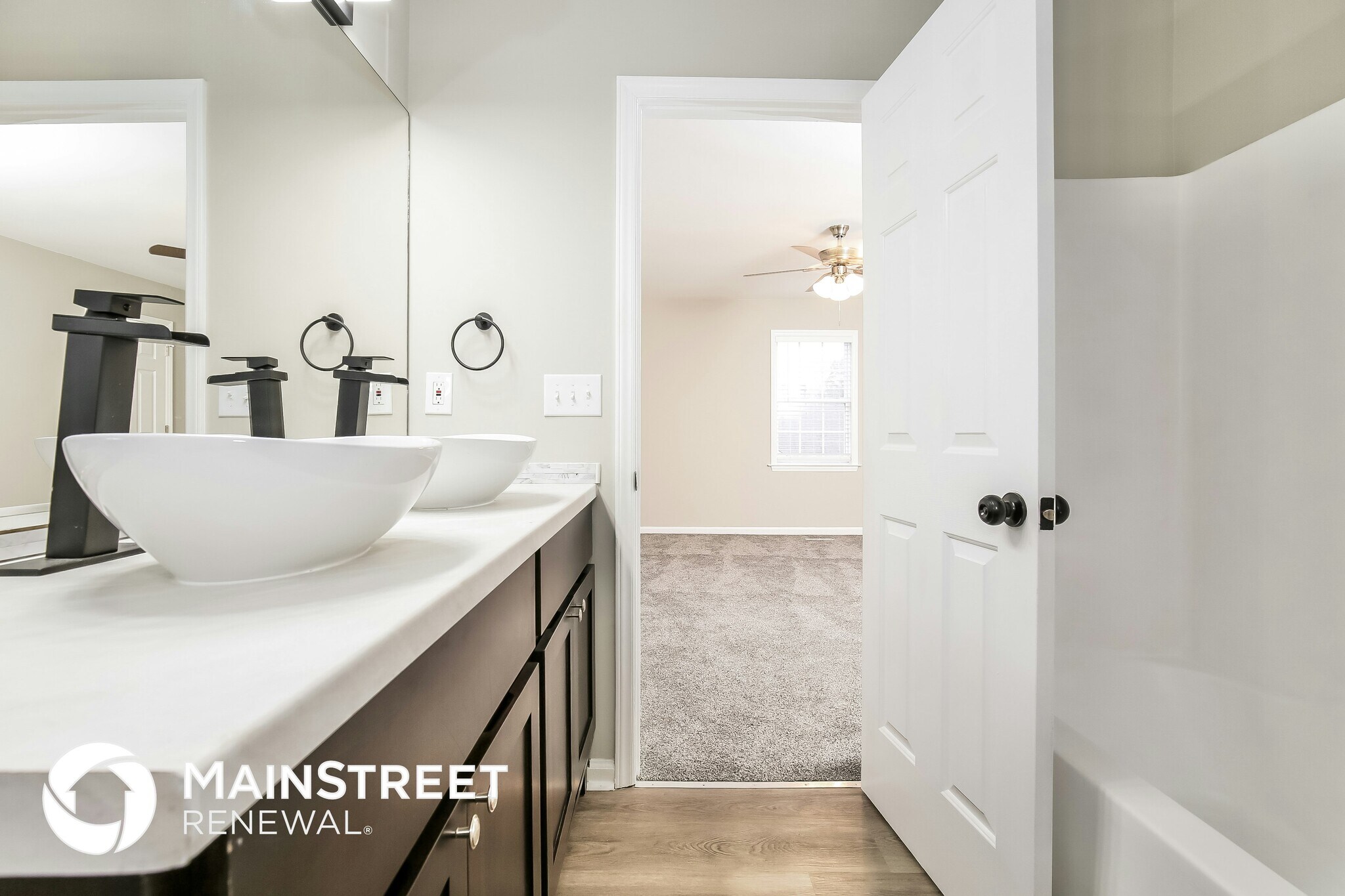 Building Photo - 440 Corbin St