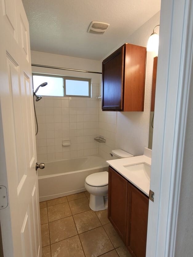 Building Photo - 6709 Mustang Creek Rd