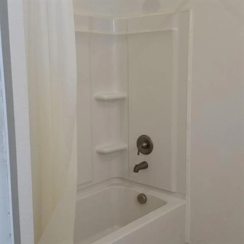 Building Photo - 304 Fulton St