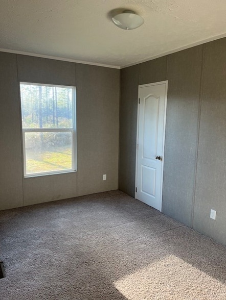 Building Photo - 733 Athens Rd