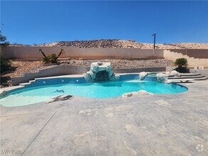 Building Photo - 908 Alta Oaks Dr