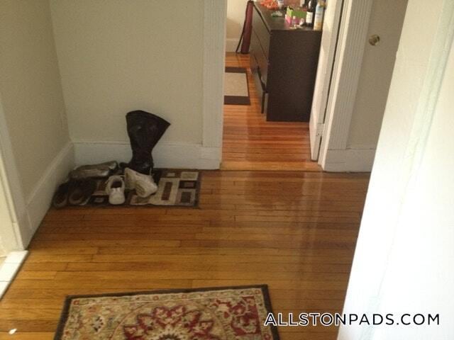 Building Photo - 1412 Commonwealth Ave