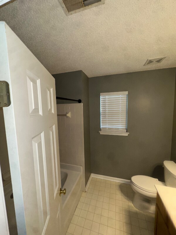 Building Photo - 289 Rolling Rock Rd