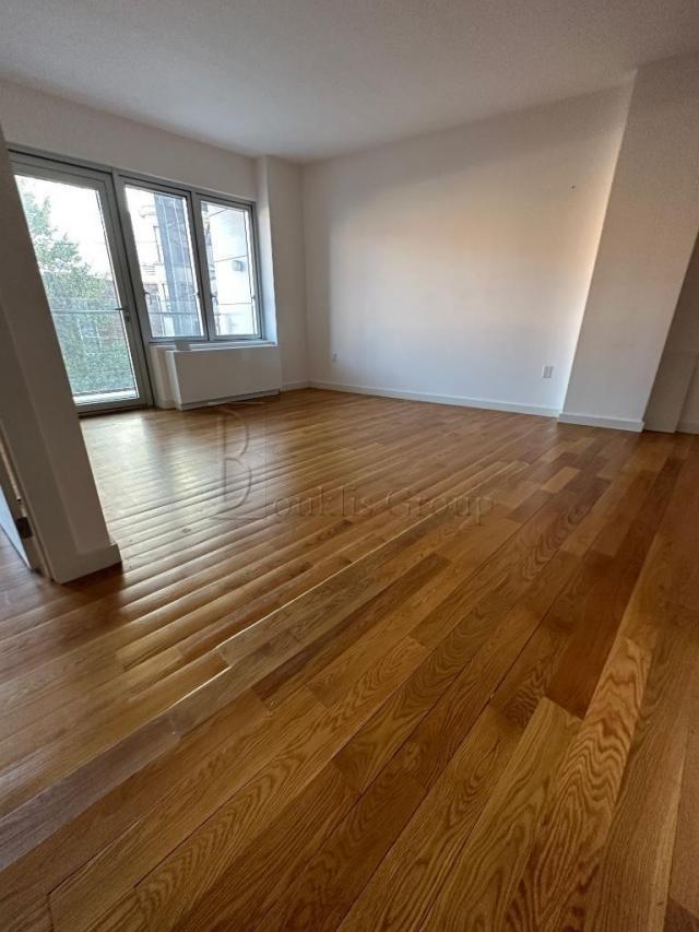 Building Photo - 1 bedroom in ASTORIA NY 11106