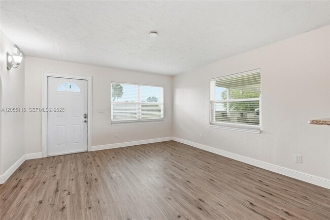 Building Photo - 2342 Barden St