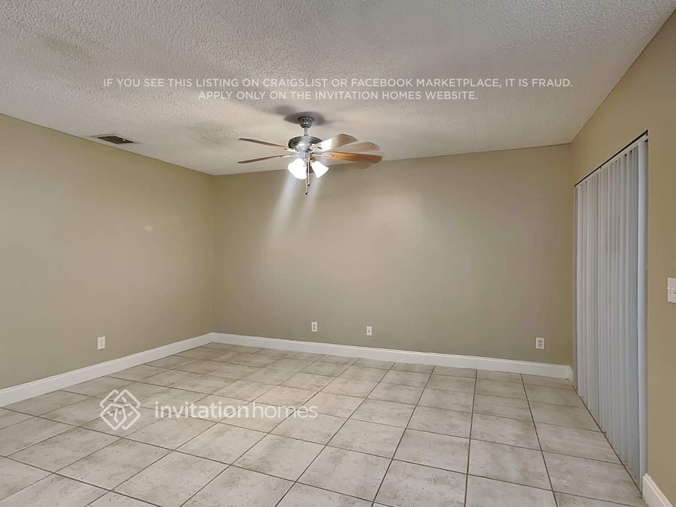 Building Photo - 450 SW 182nd Way