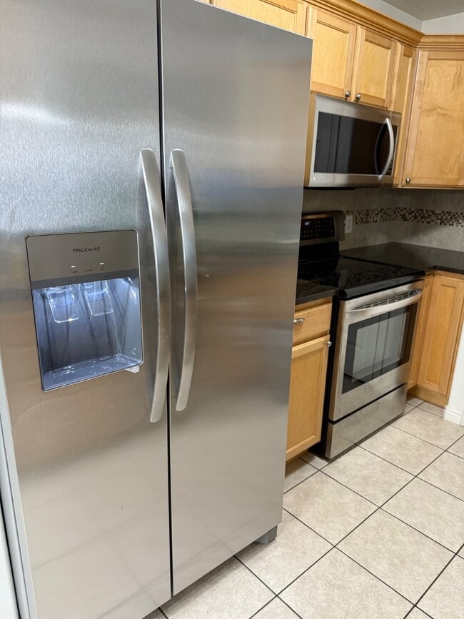 Building Photo - 10542 Sage Flats Way