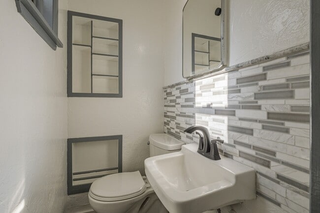 Building Photo - 1948 N 9th St