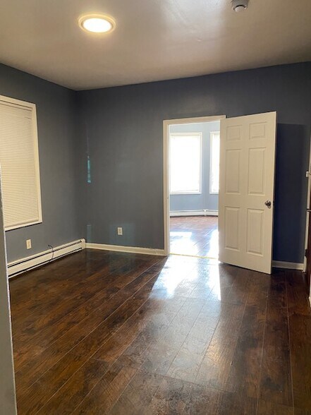 Building Photo - 805 Stuyvesant Ave